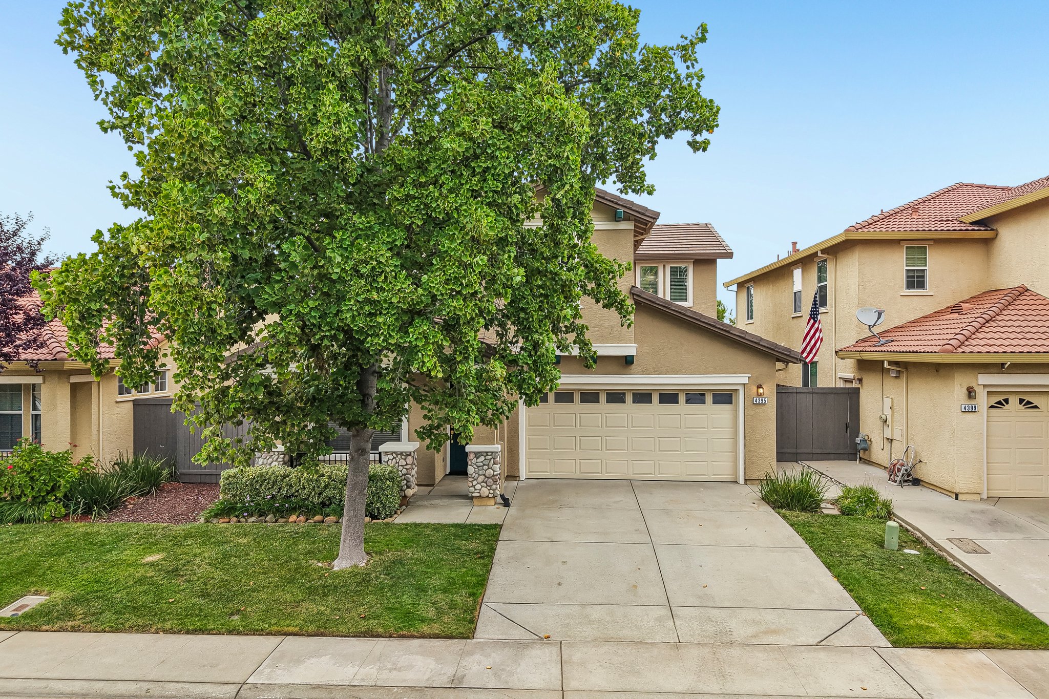 Niobe Cir-S1407-049.jpg