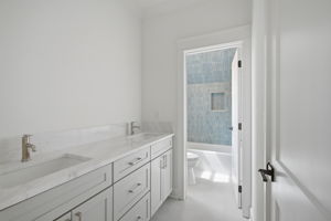  Photo 38