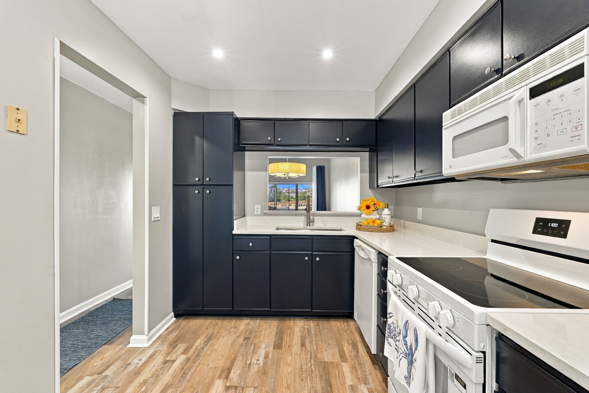  Photo 33