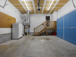  Photo 48