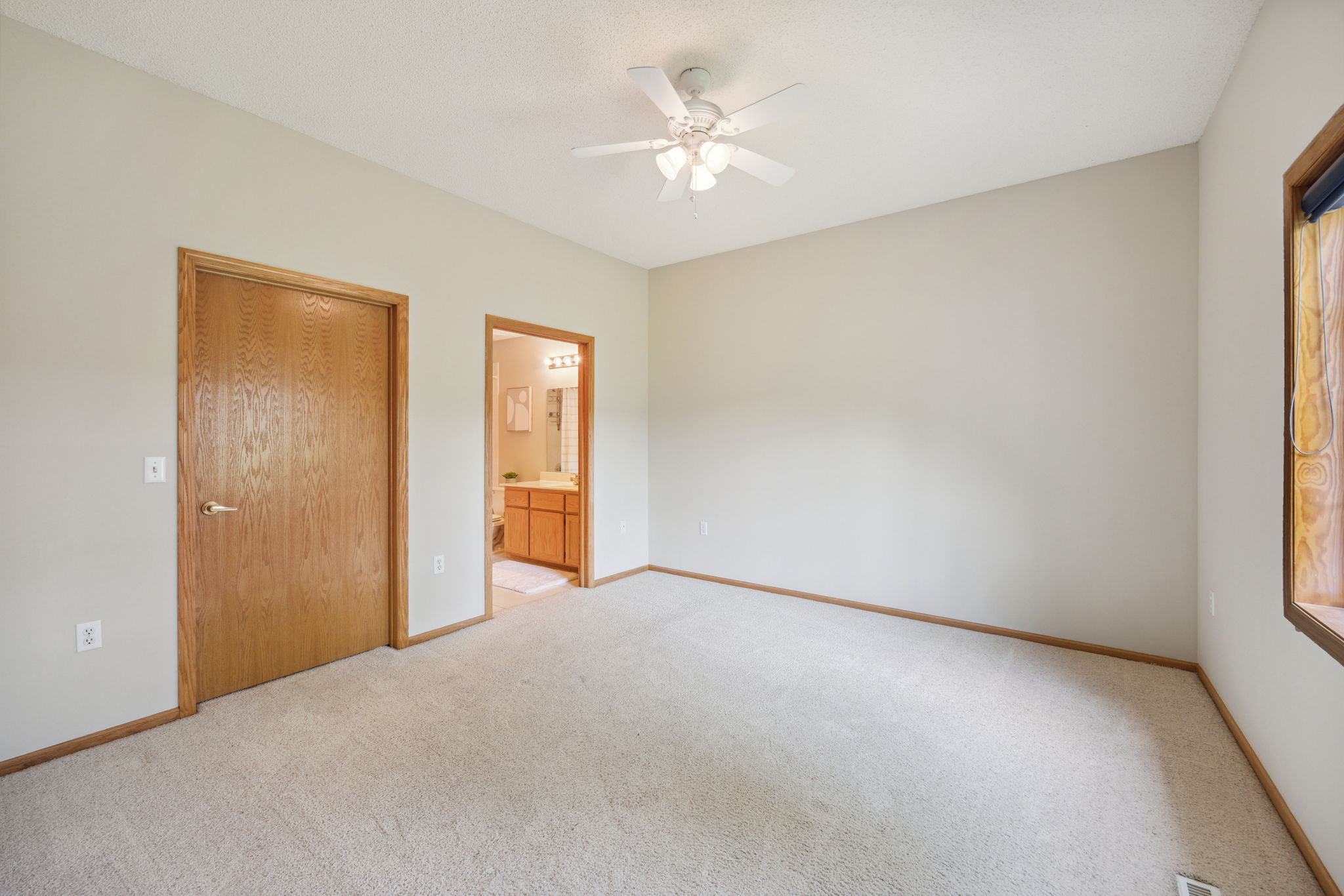 12_Interior
