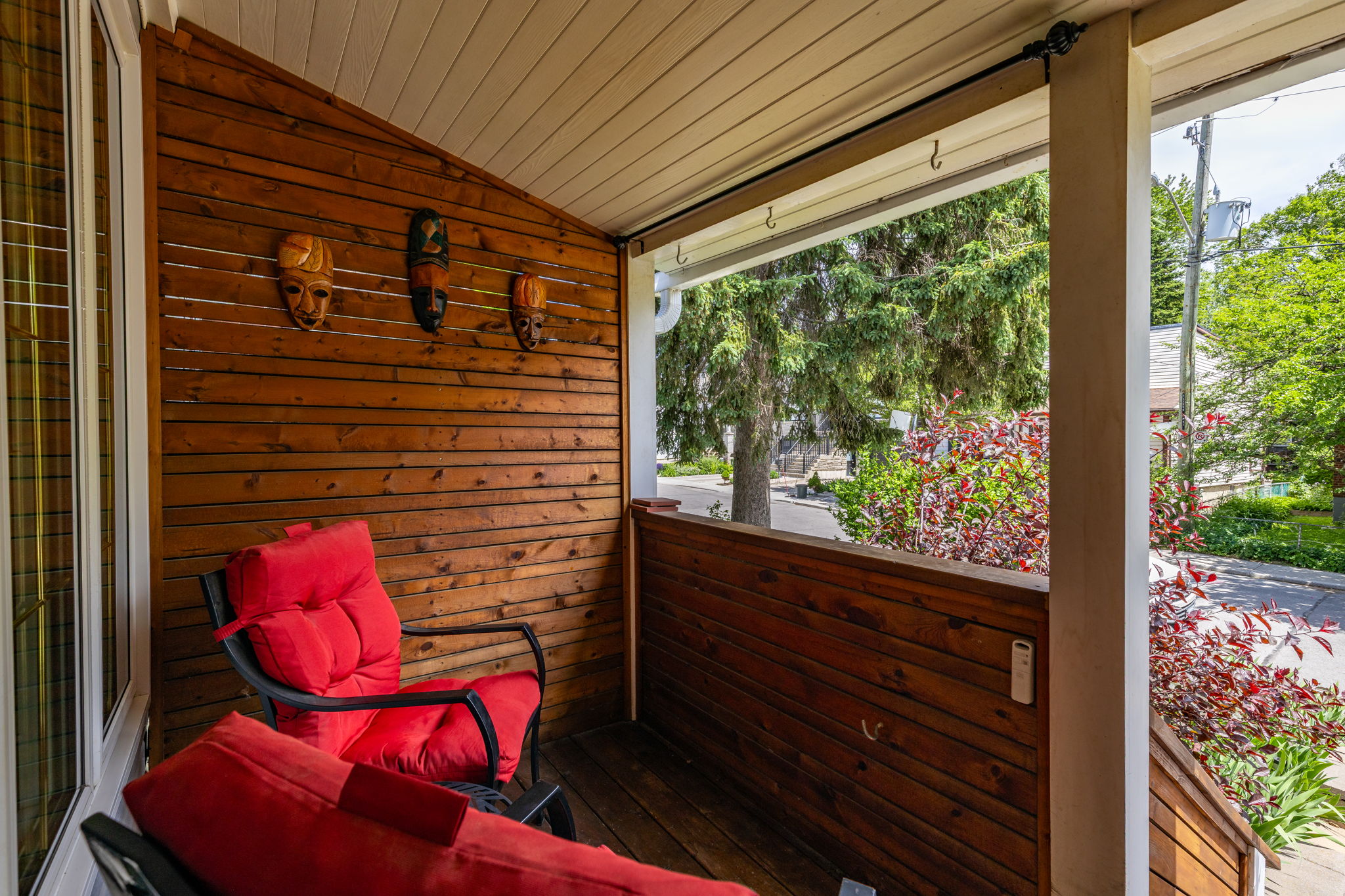 Property in Toronto — delivered property photograph 8