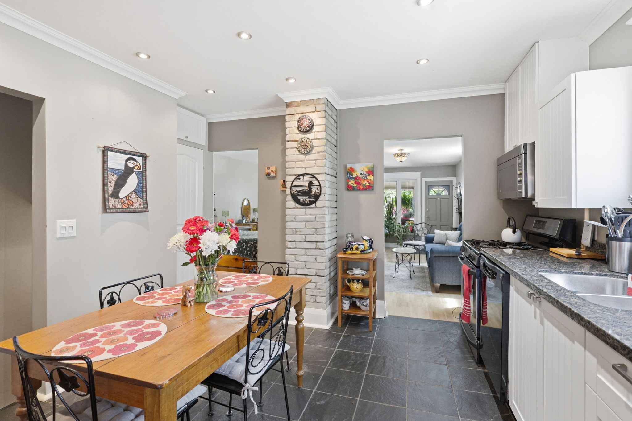 Property in Toronto — delivered property photograph 15