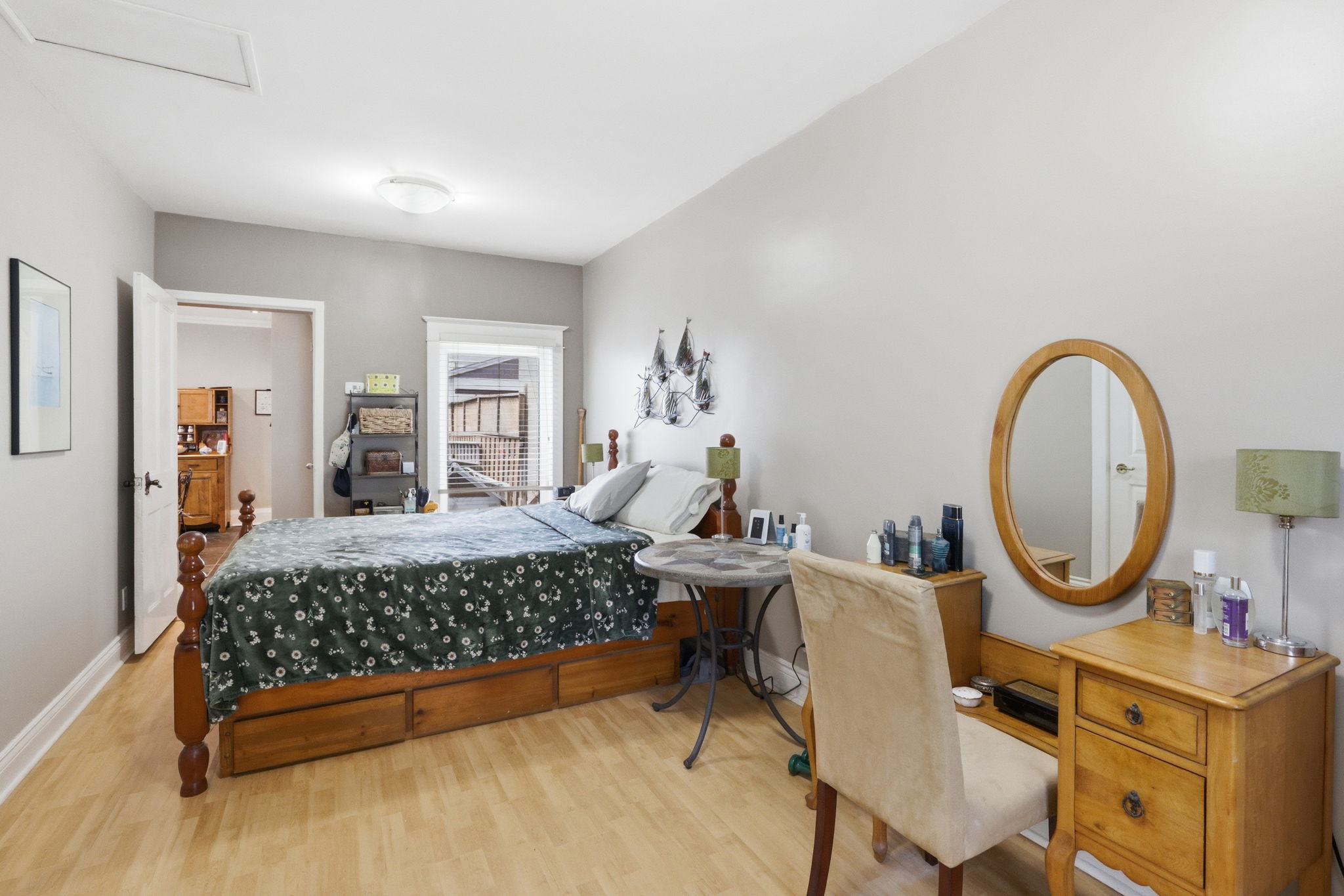 Property in Toronto — delivered property photograph 18