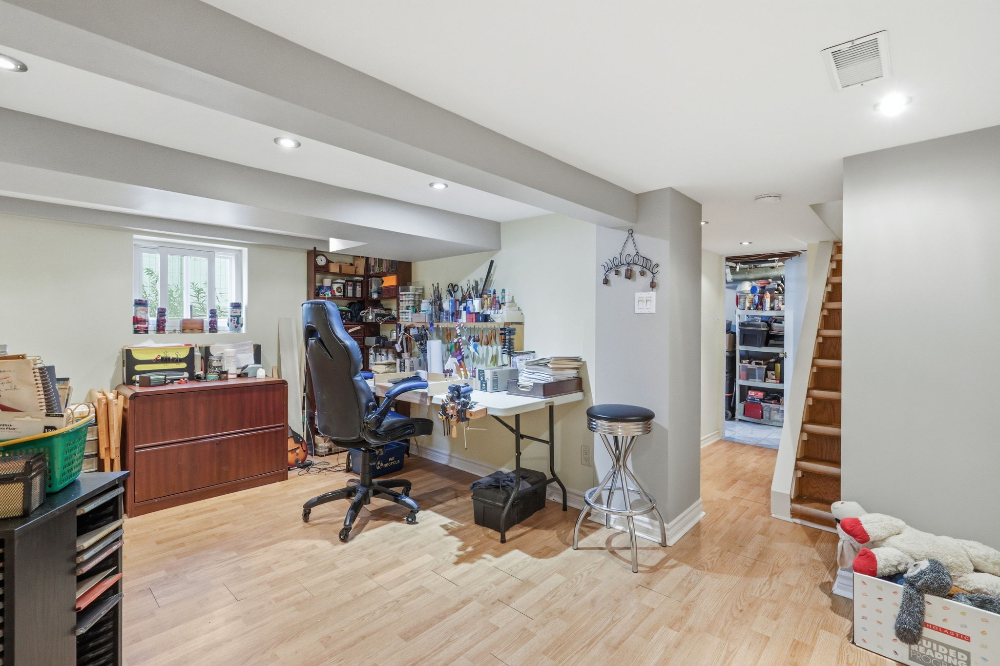 Property in Toronto — delivered property photograph 22