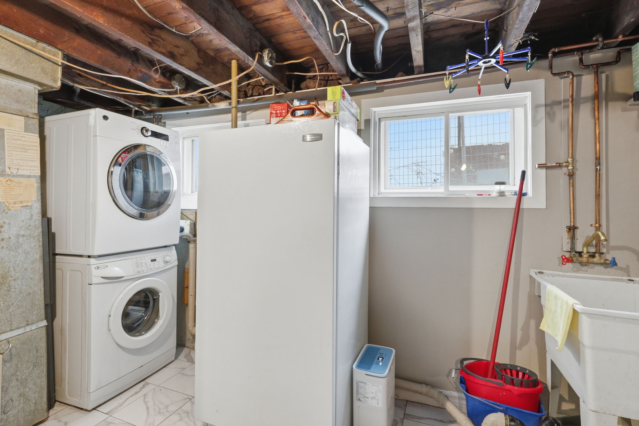 Property in Toronto — delivered property photograph 25