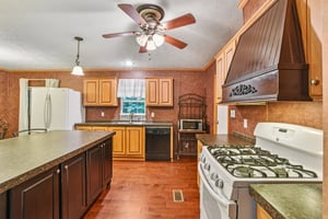 Bachelder Ln-S2706-011.jpg