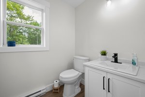  Photo 40