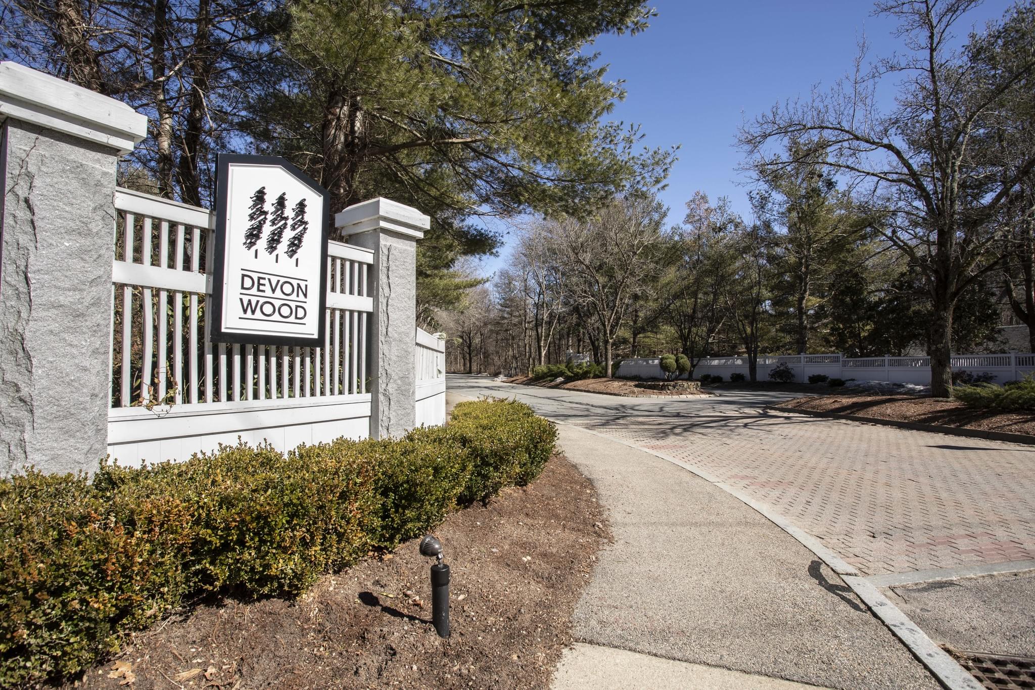  44 Bradford Commons Ln, Braintree, MA 02184, US