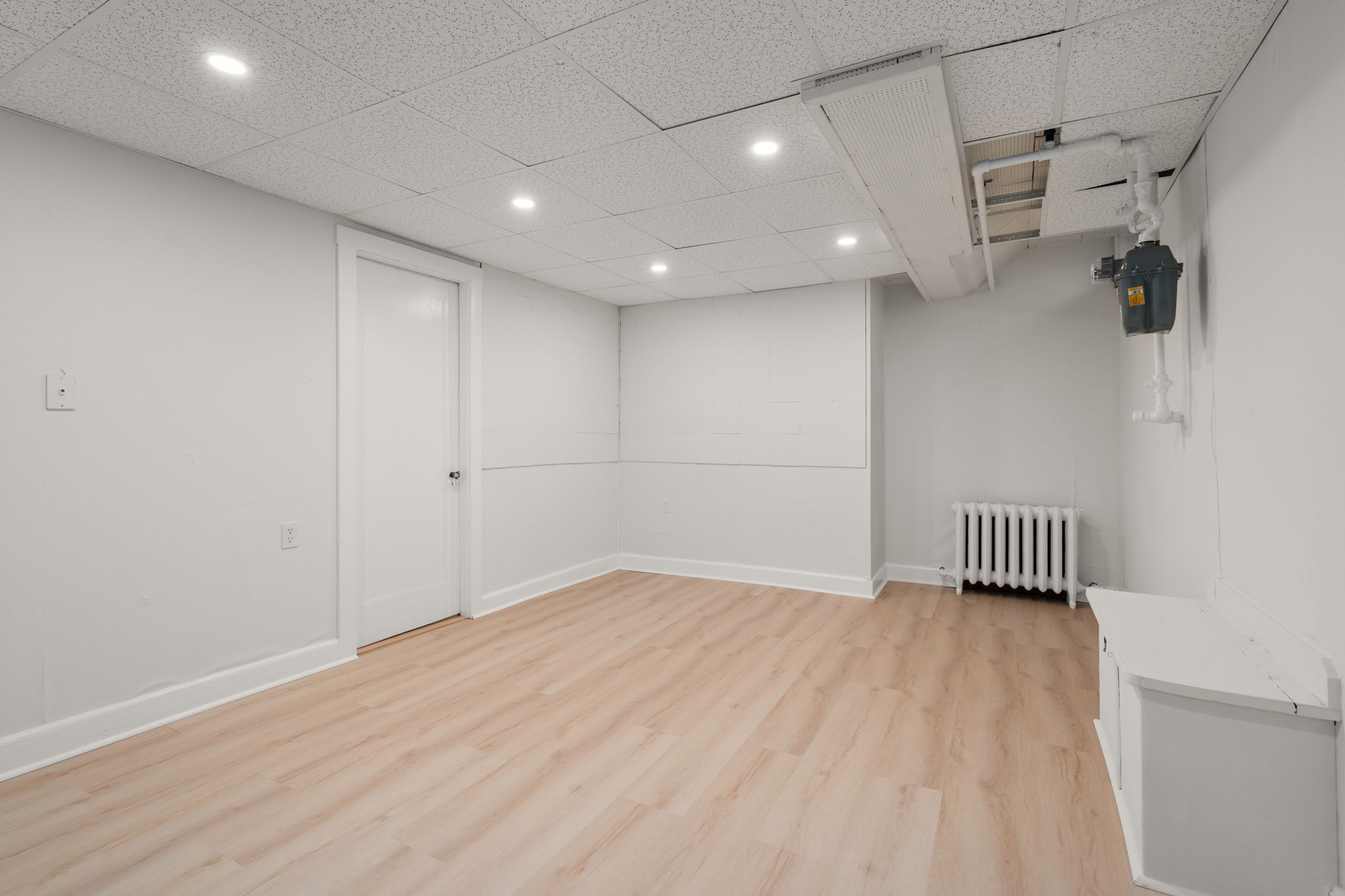 Image (17 of 42)