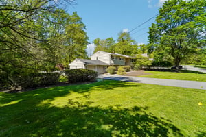 Brookwood Dr-S1305-005.jpg