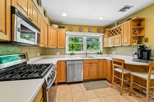 Brookwood Dr-S1305-012.jpg