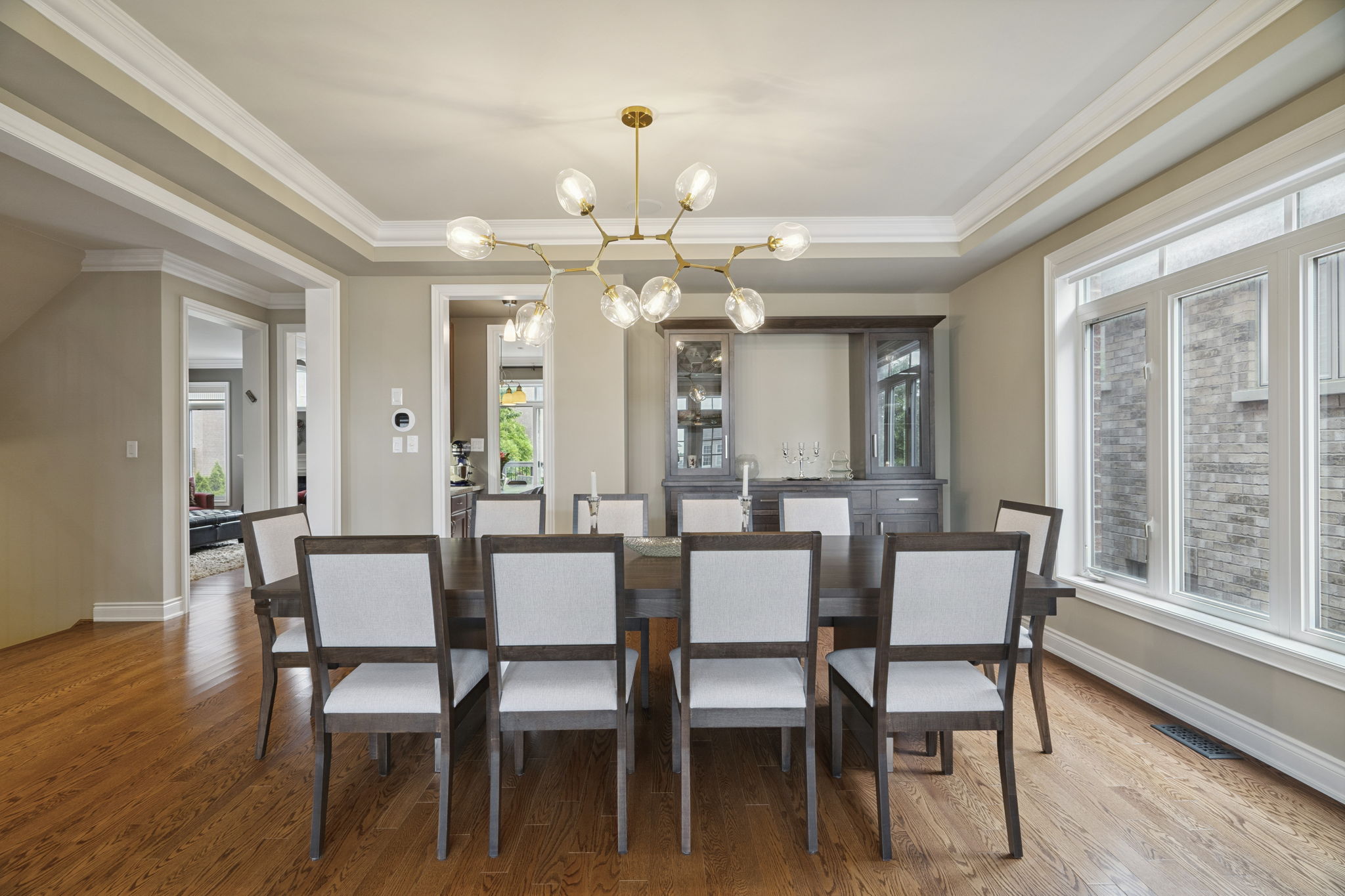 44 Chaiwood Ct Vaughan, ON L6A 0V9