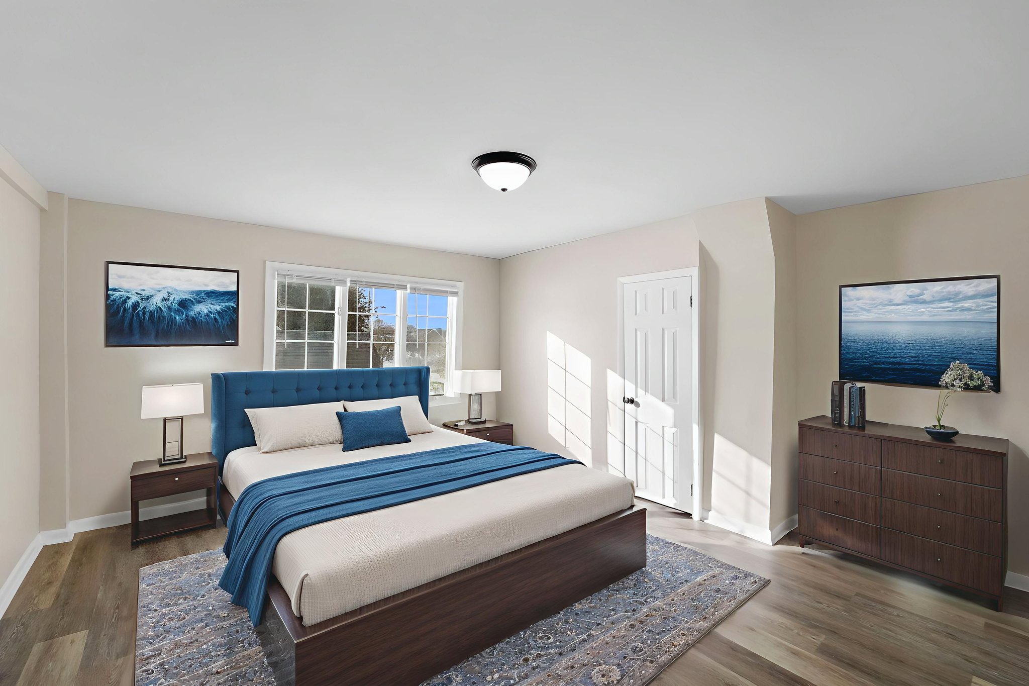 DSC03941 virtually staged.jpeg