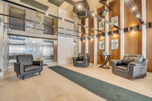 3-lobby1