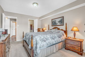 22-primary bedroom1