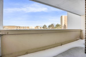 35-balcony2