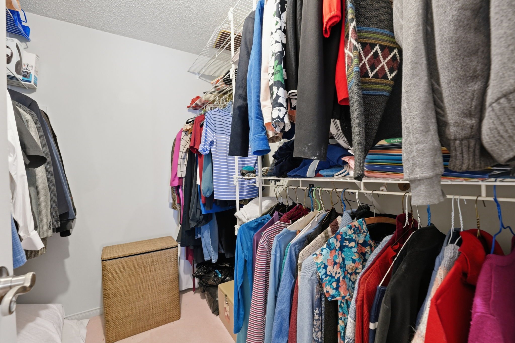  Photo 46