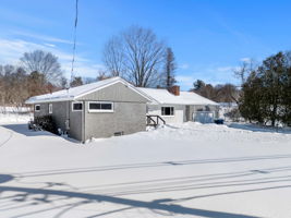 44 Foster St, Danvers, MA 01923, USA Photo 3