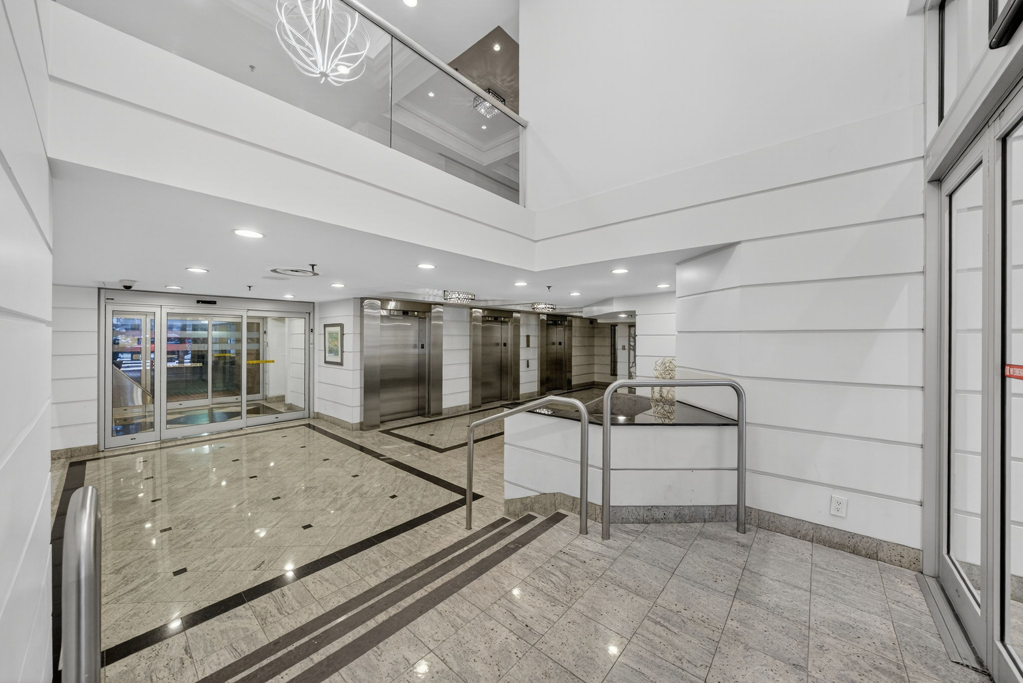 44 Gerrard St W Toronto, ON M5G 2K2
