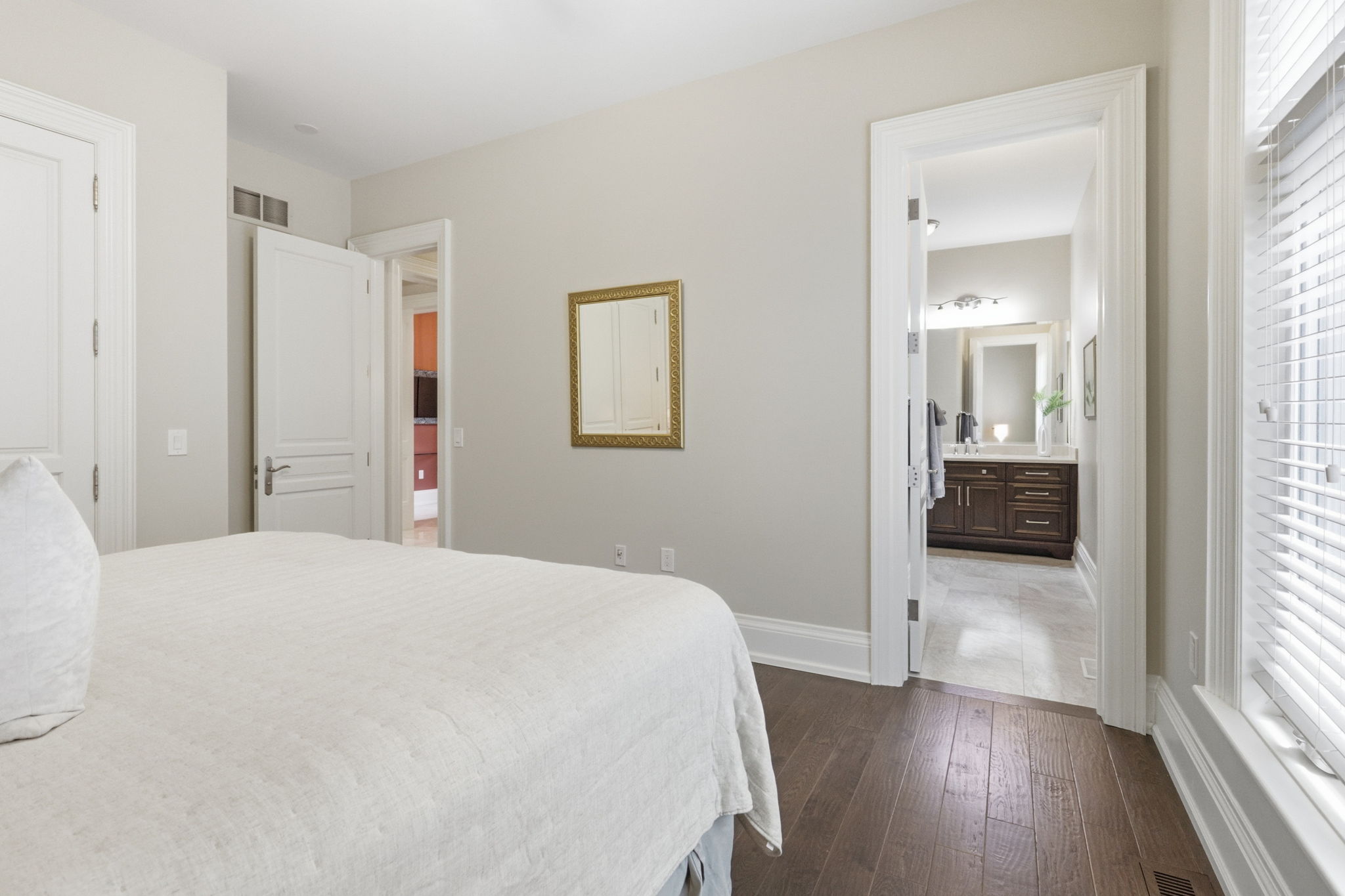 Property in King City — delivered property photograph 37