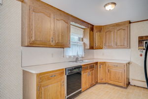  44 Madison Dr, Berlin, CT 06037, US Photo 12