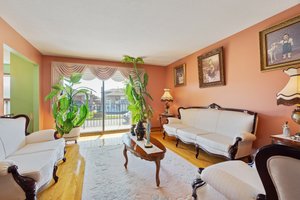 44 Major Oaks Dr, Brampton, ON L6V 3K2, Canada Photo 8