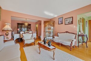 44 Major Oaks Dr, Brampton, ON L6V 3K2, Canada Photo 6