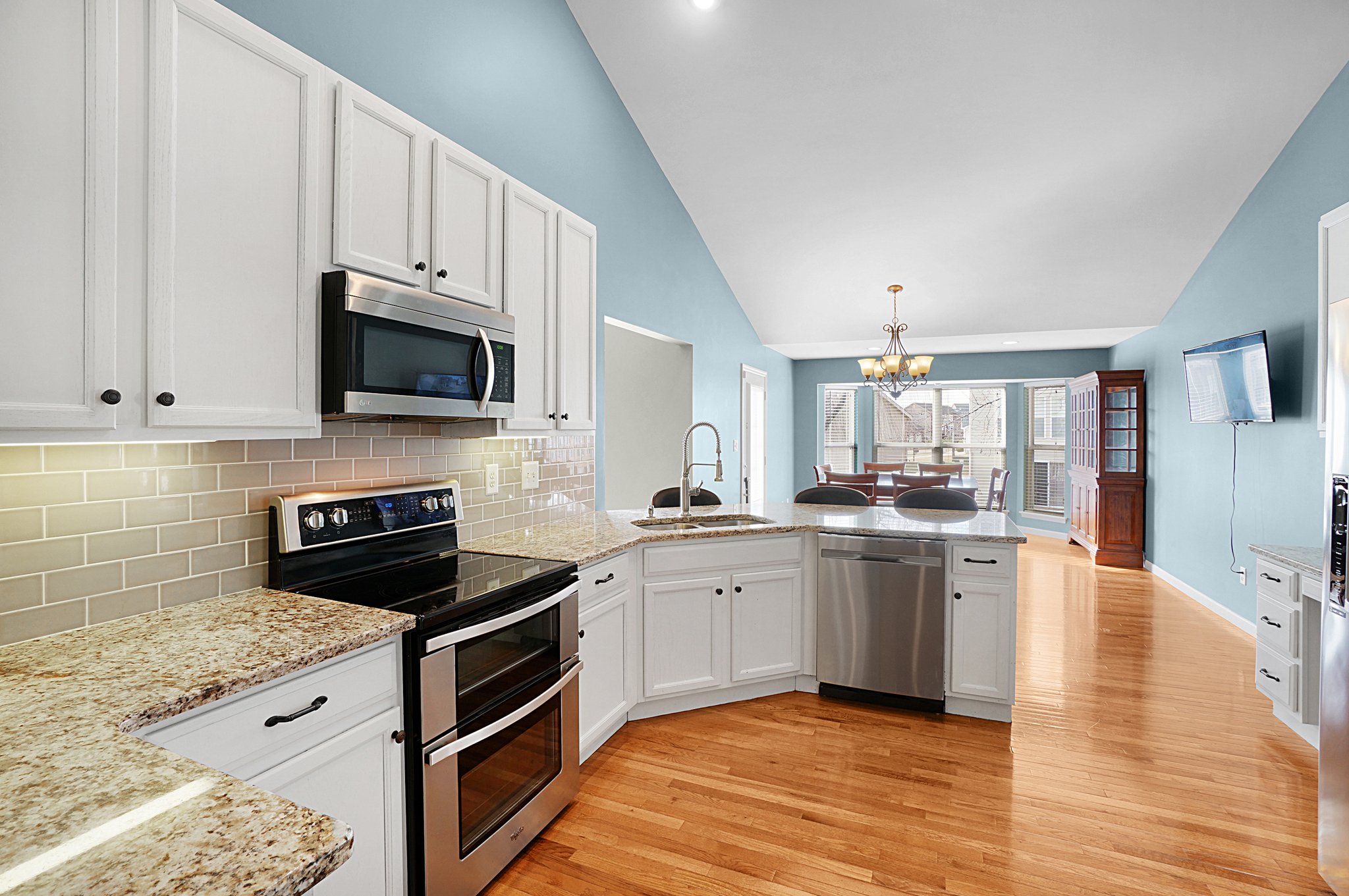 Stainless steel appliances and double oven