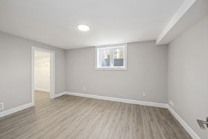  Photo 49
