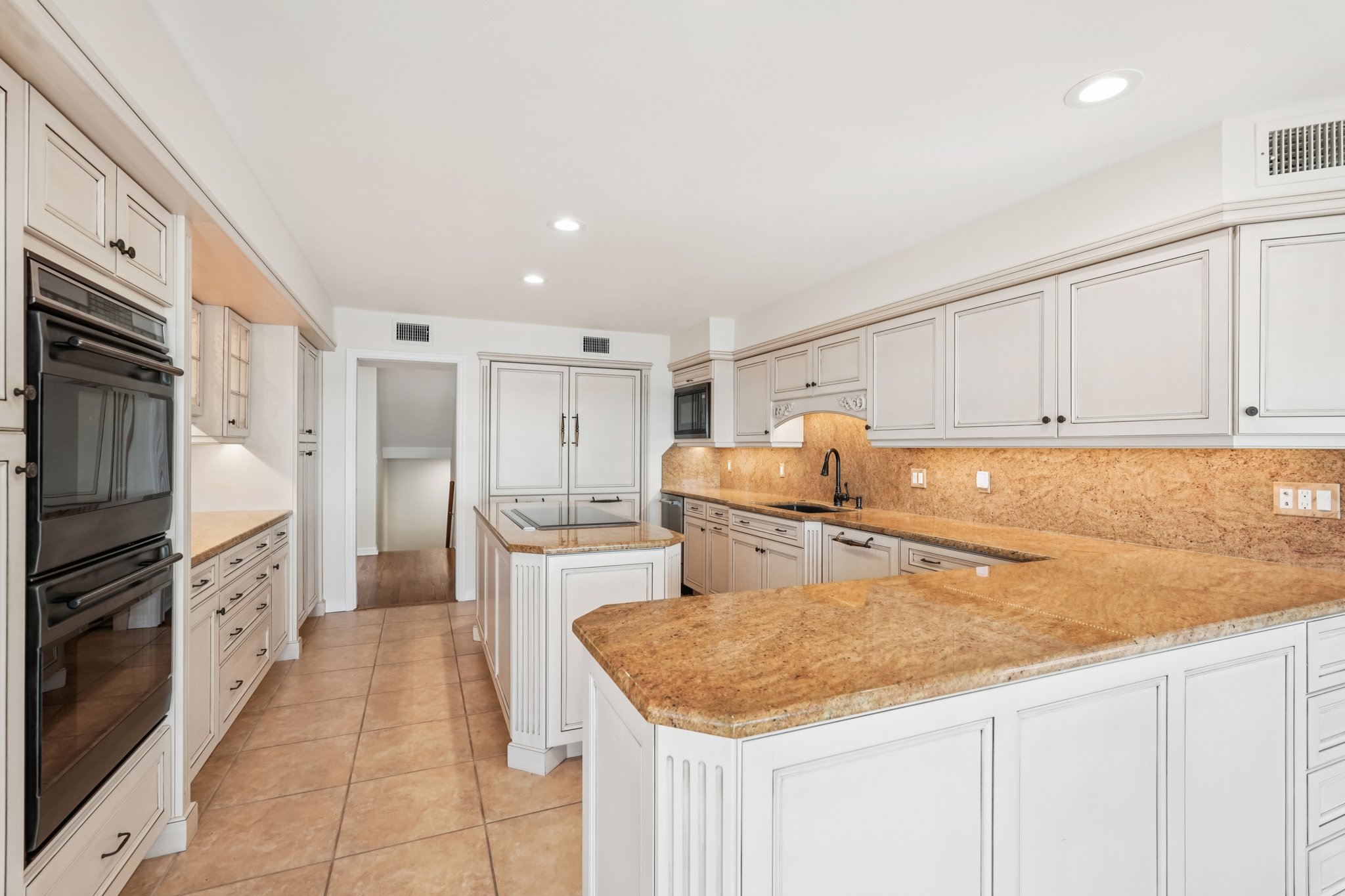 Tidy Island Blvd-L1511-011.jpg