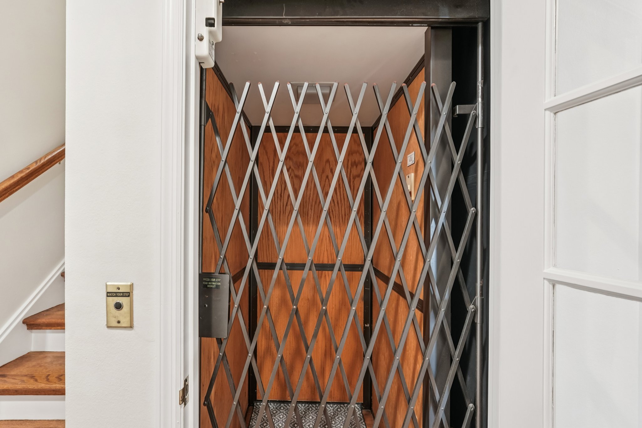 Tidy Island Blvd-L1511-025.jpg