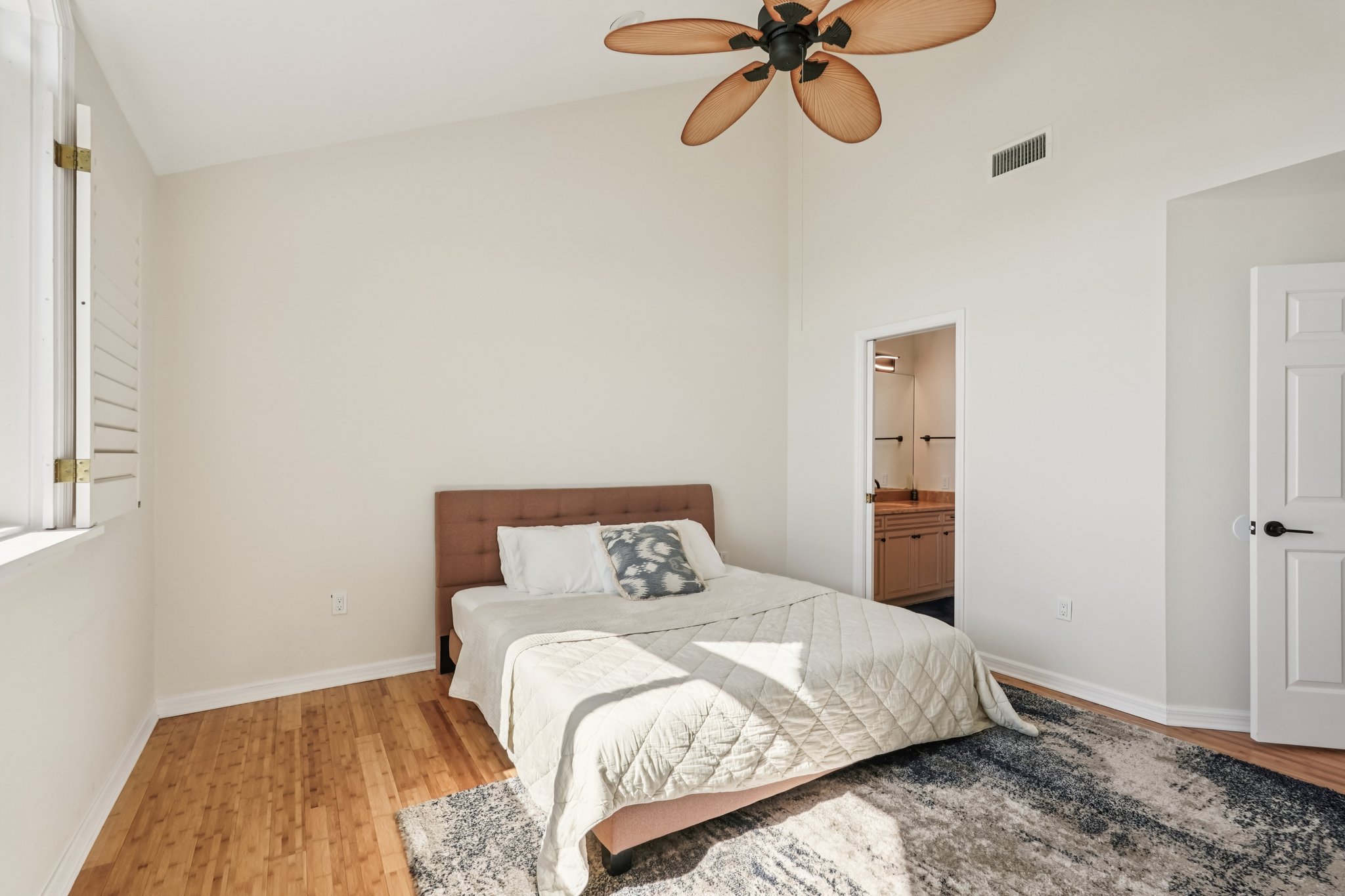 Tidy Island Blvd-L1511-044.jpg