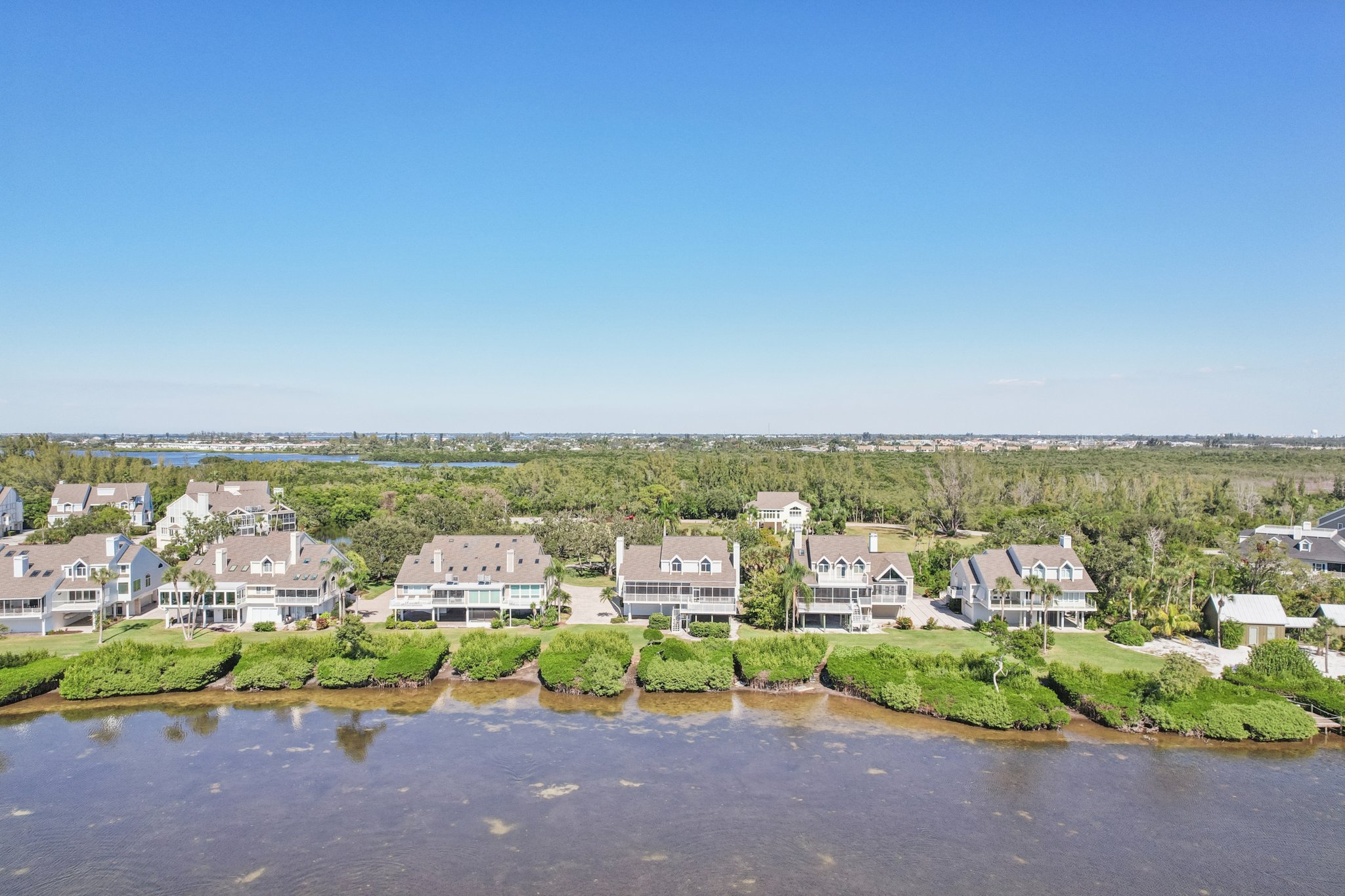 Tidy Island Blvd-L1511-072.jpg