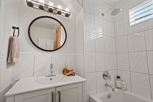  Photo 34