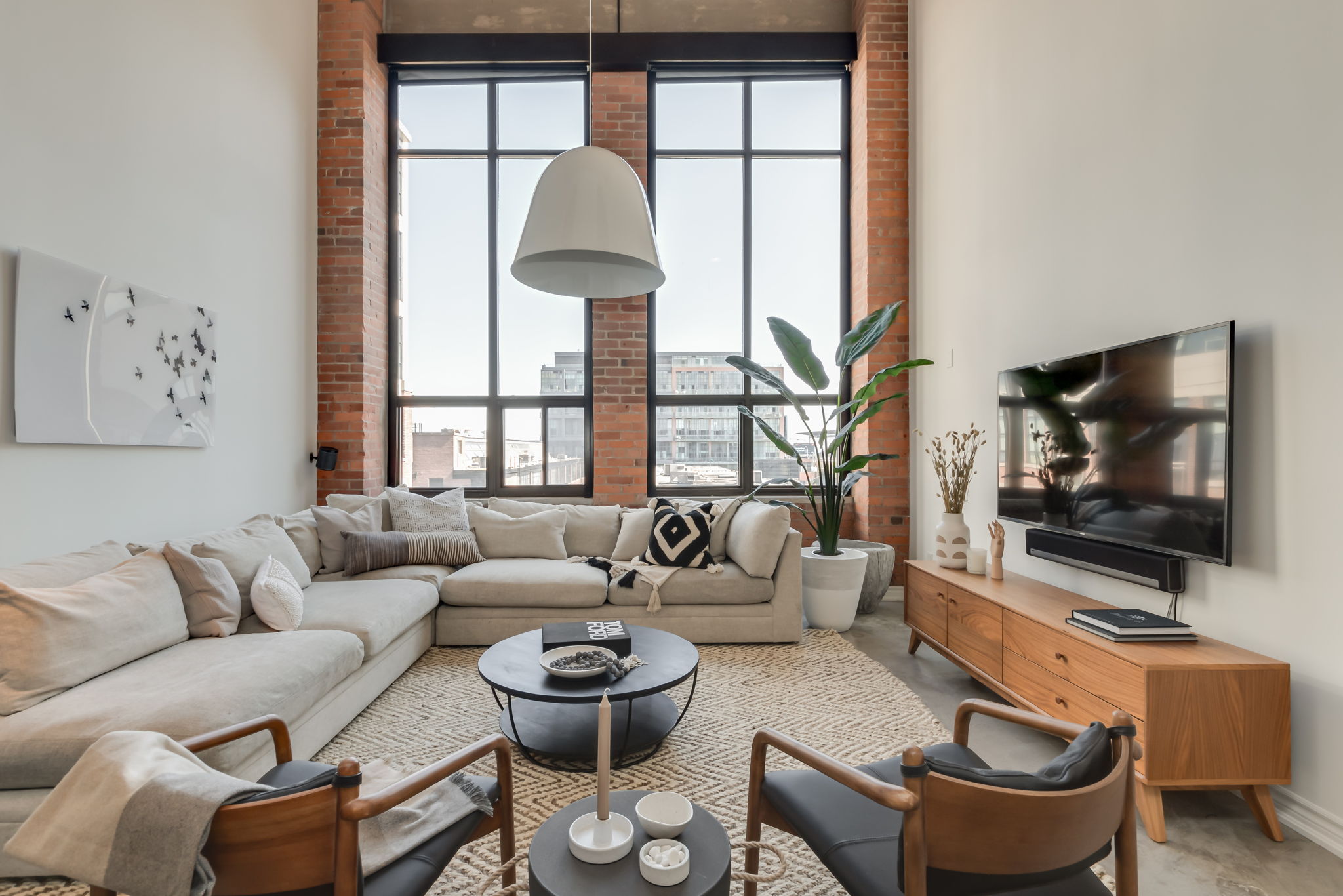 Toronto property showcase — delivered property photograph 16