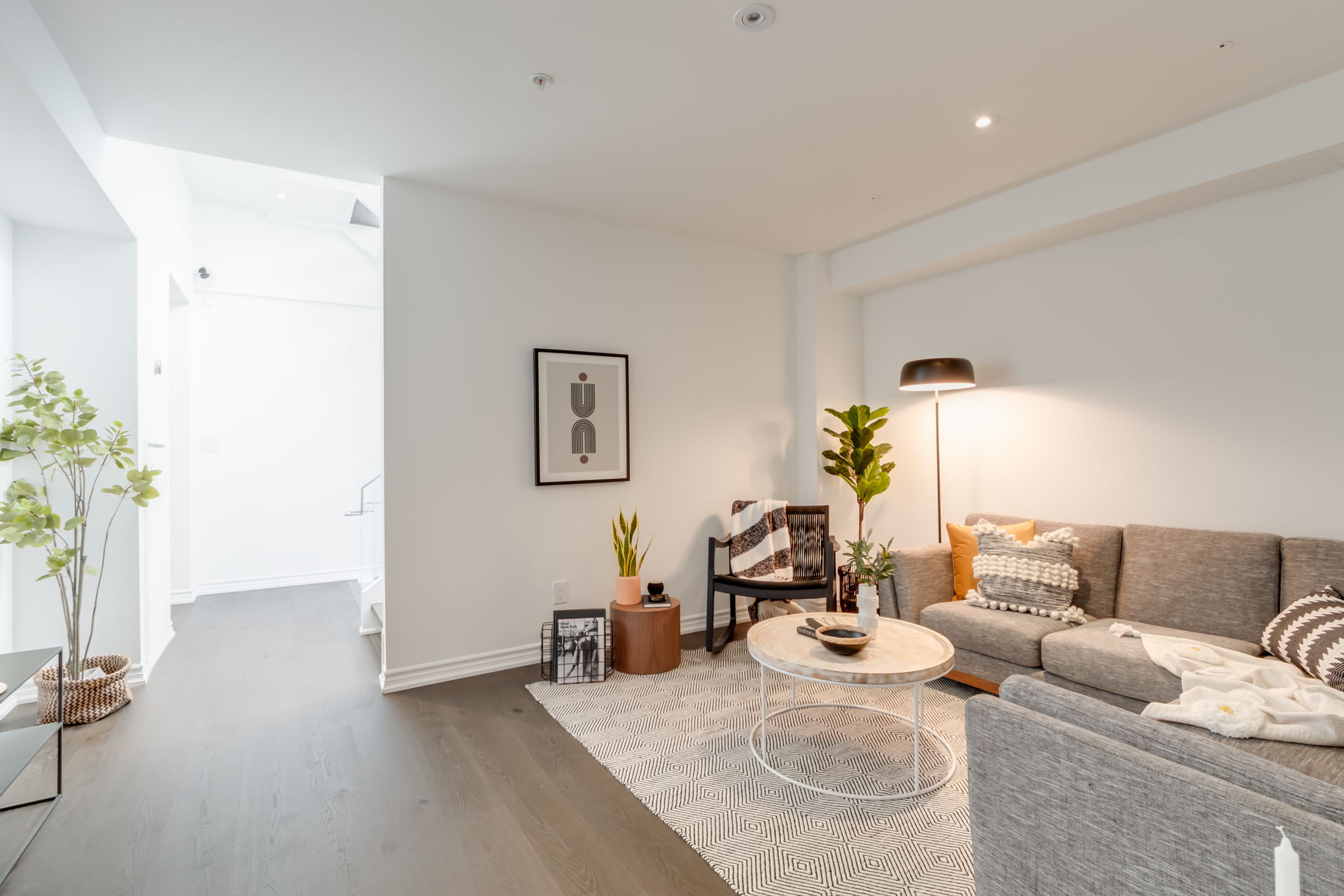 Toronto property showcase — delivered property photograph 38