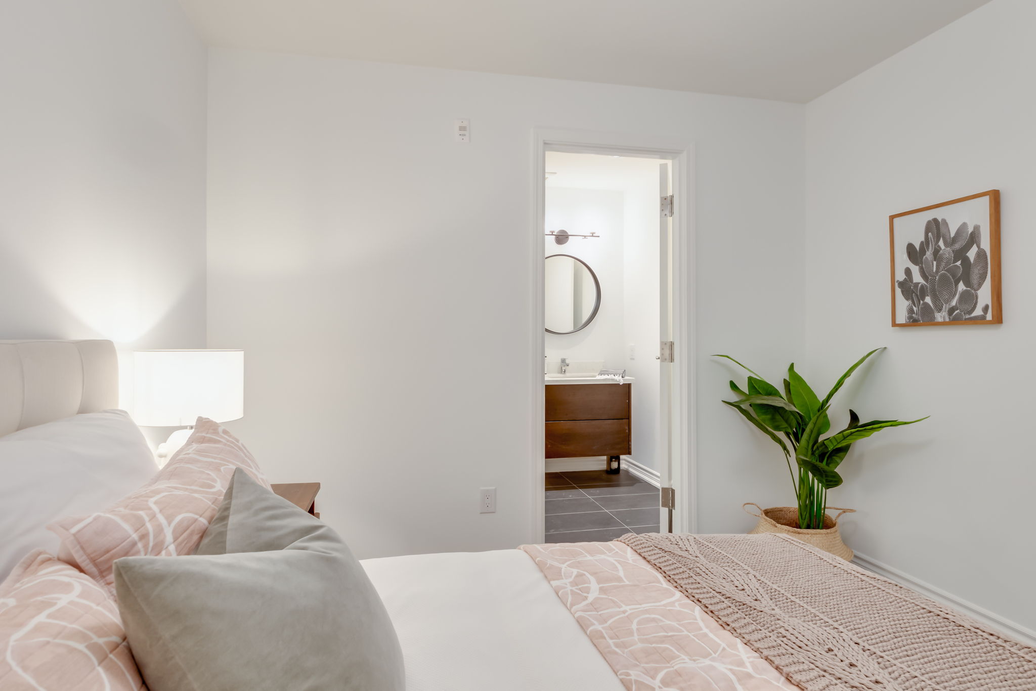 Toronto property showcase — delivered property photograph 22