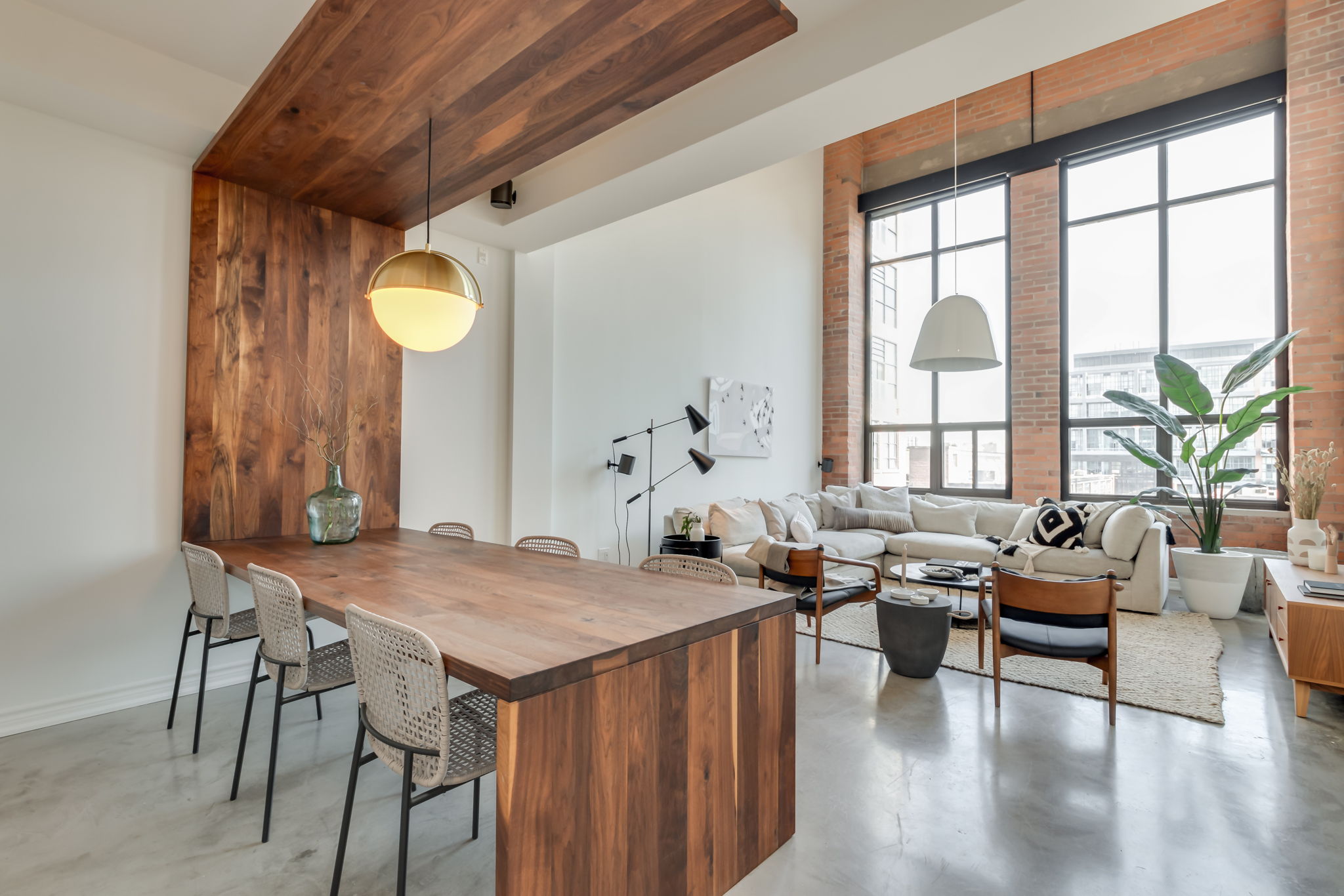 Toronto property showcase — delivered property photograph 14