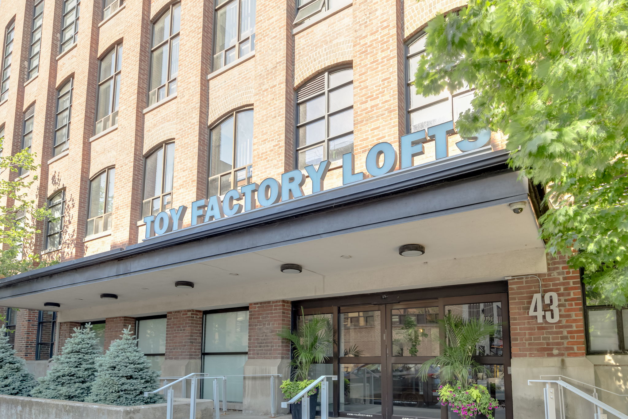 Toronto property showcase — delivered property photograph 59