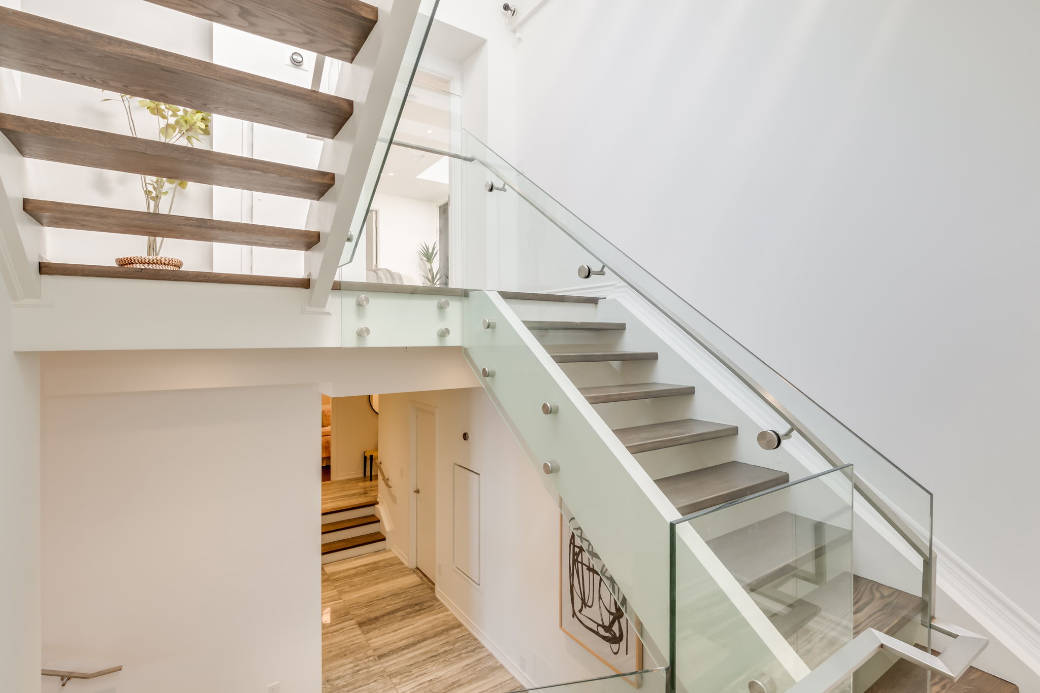 Toronto property showcase — delivered property photograph 26