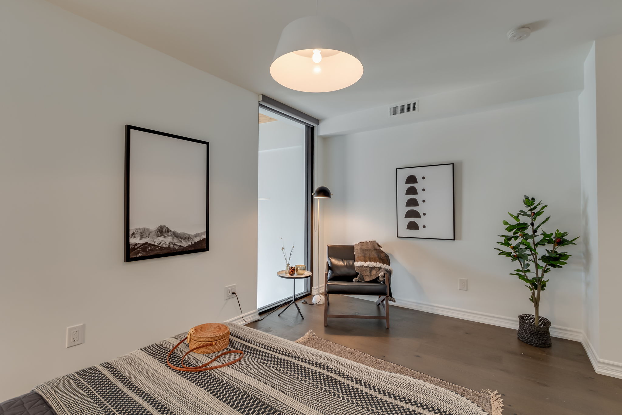 Toronto property showcase — delivered property photograph 41