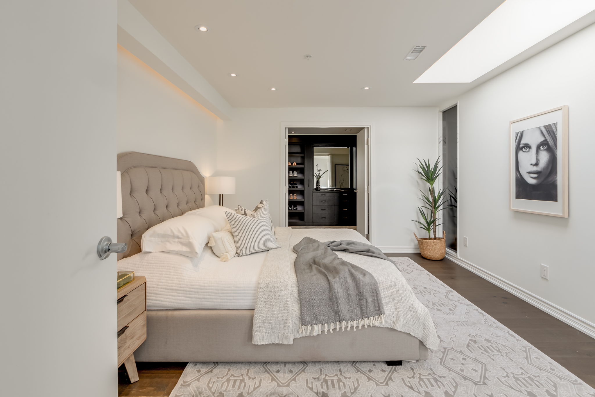 Toronto property showcase — delivered property photograph 27