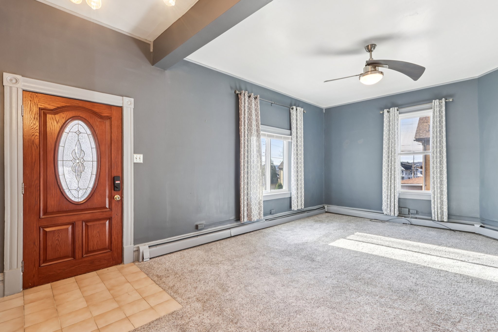 E Pearl St-S2312-016.jpg