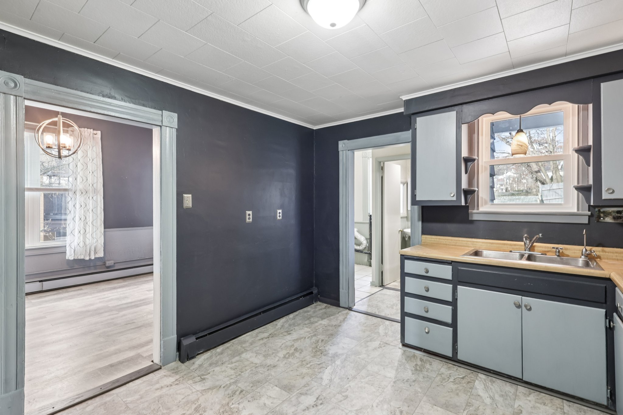 E Pearl St-S2312-020.jpg