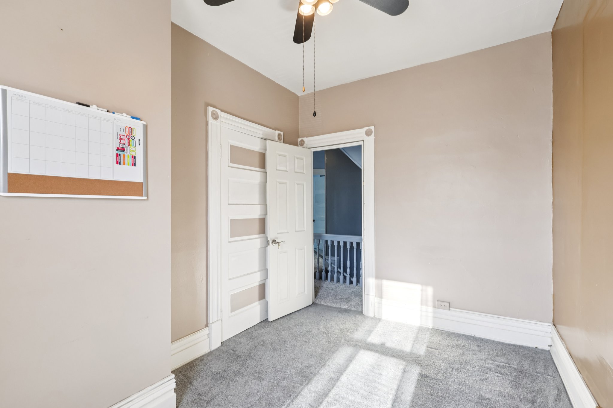 E Pearl St-S2312-026.jpg