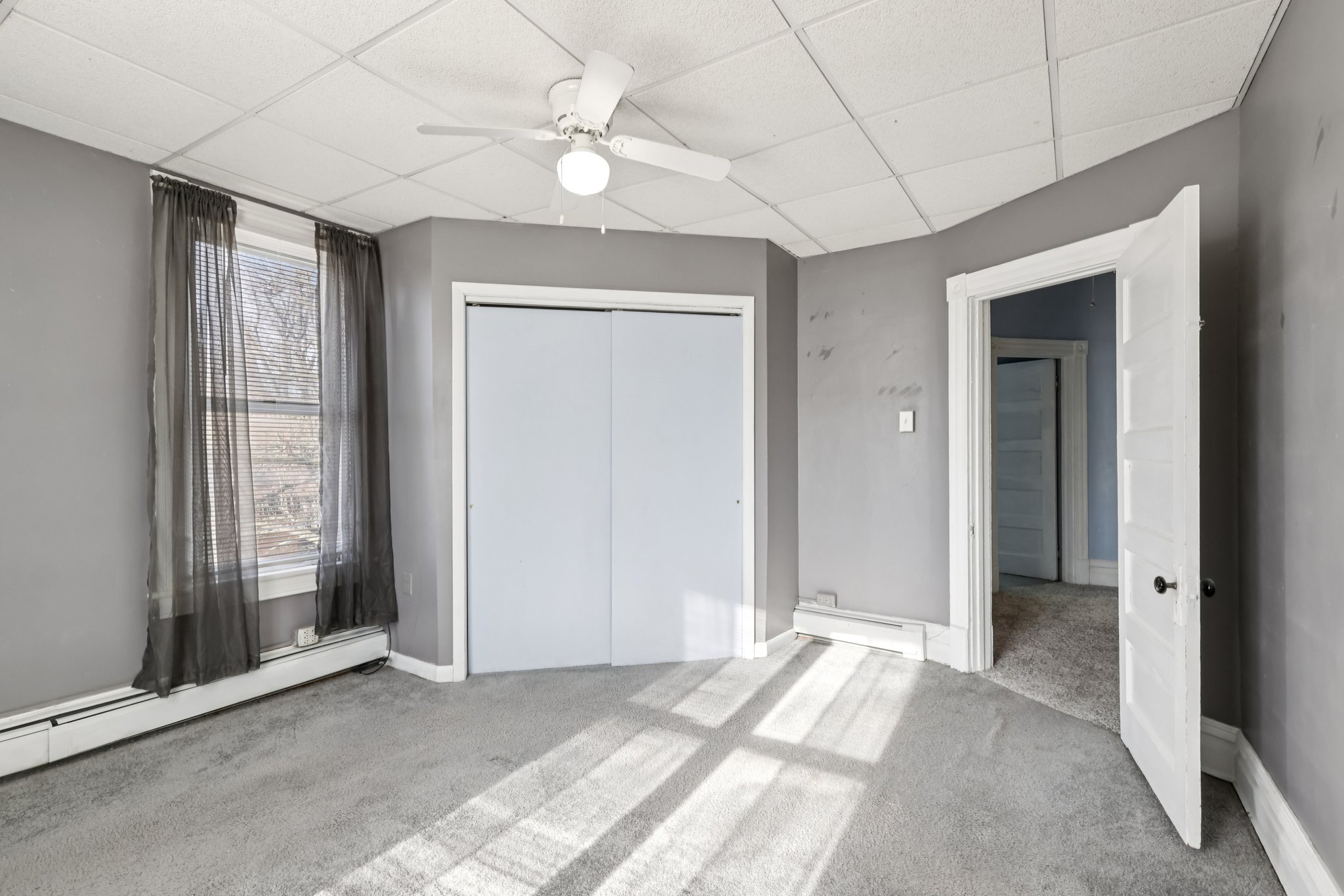 E Pearl St-S2312-030.jpg