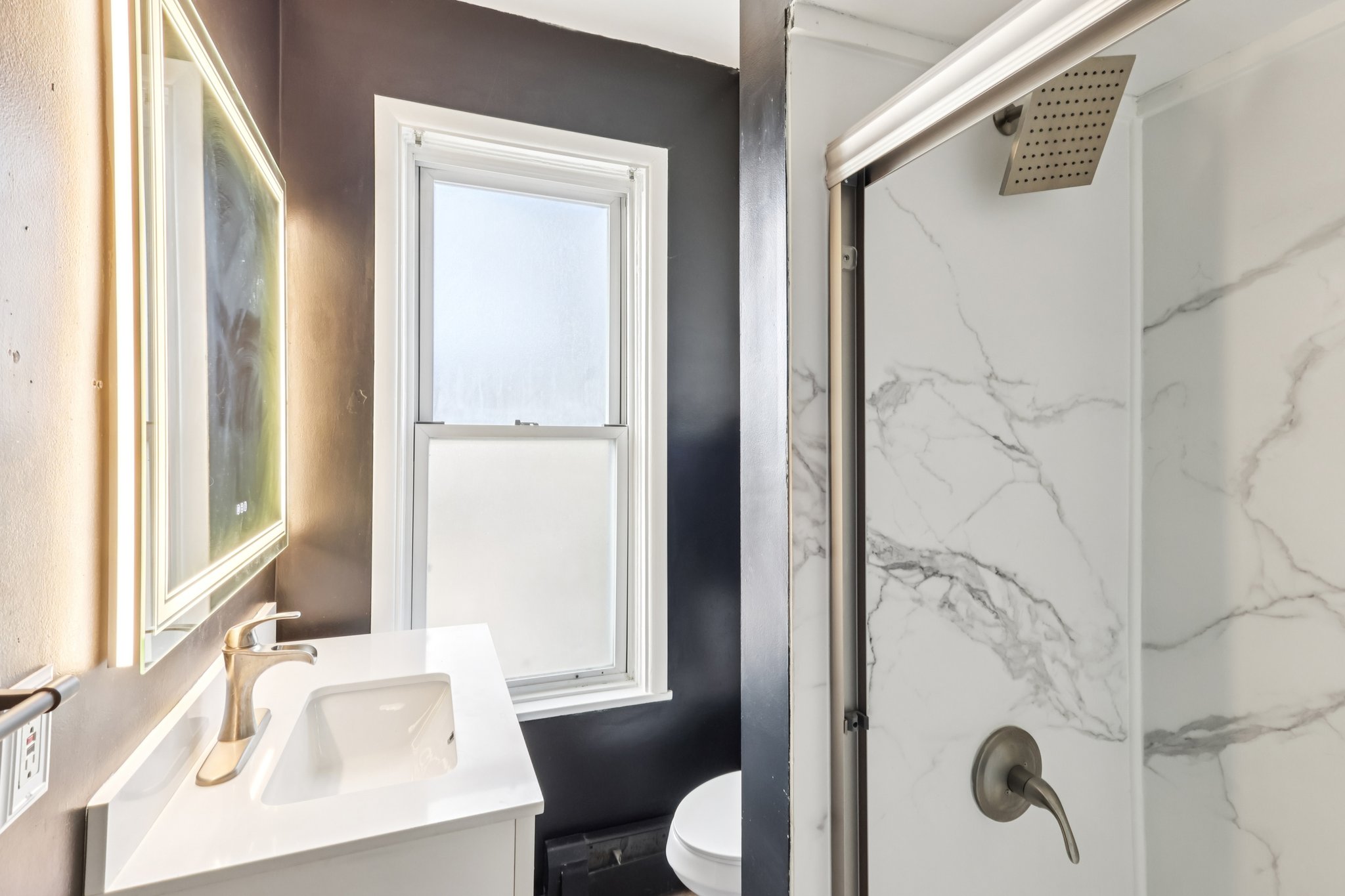 E Pearl St-S2312-034.jpg