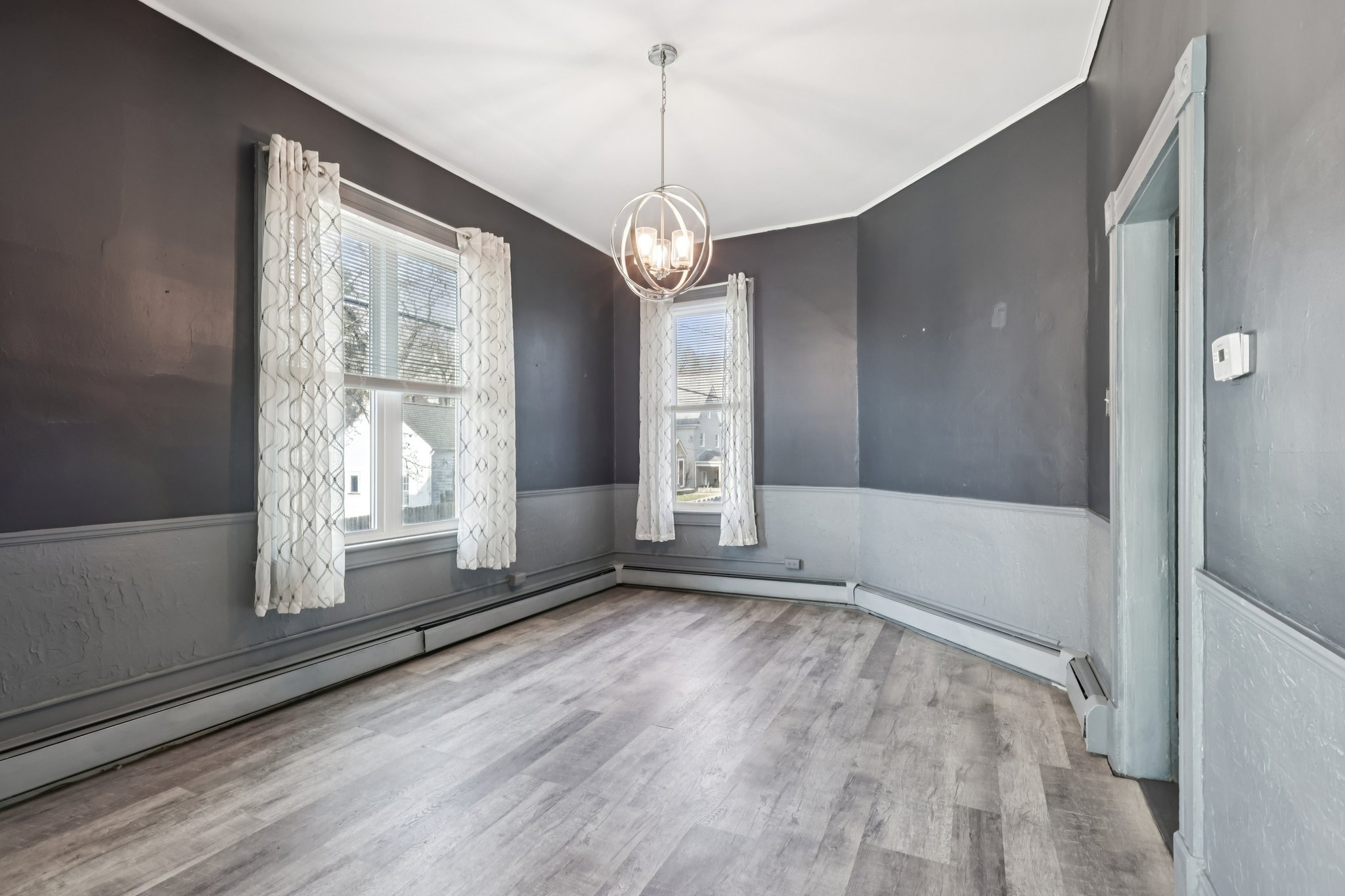 E Pearl St-S2312-049.jpg