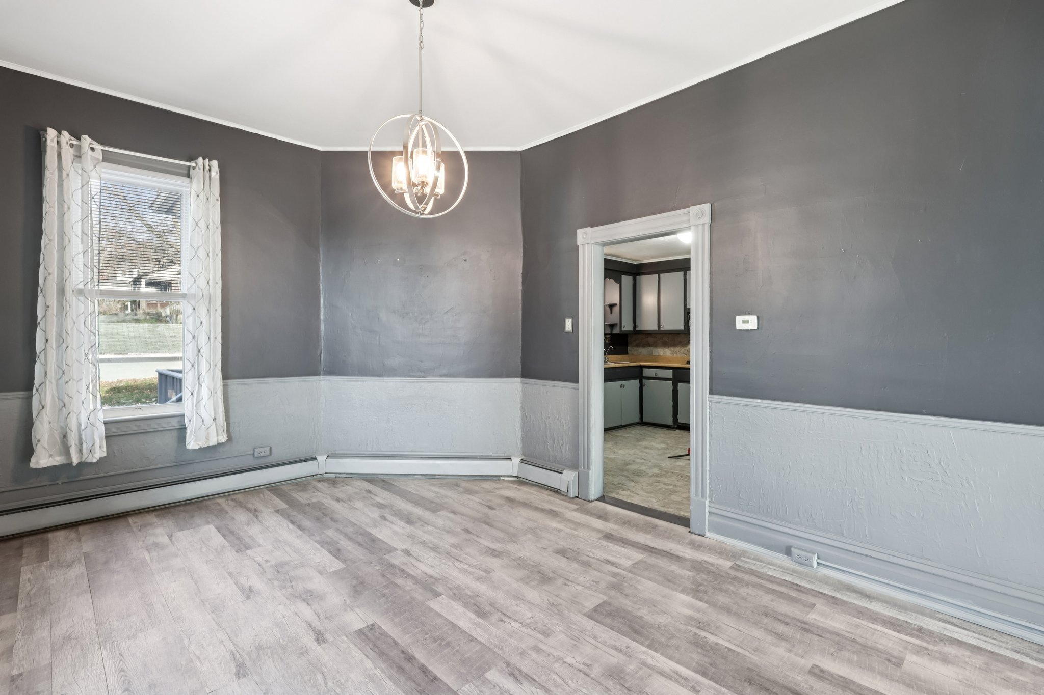 E Pearl St-S2312-050.jpg